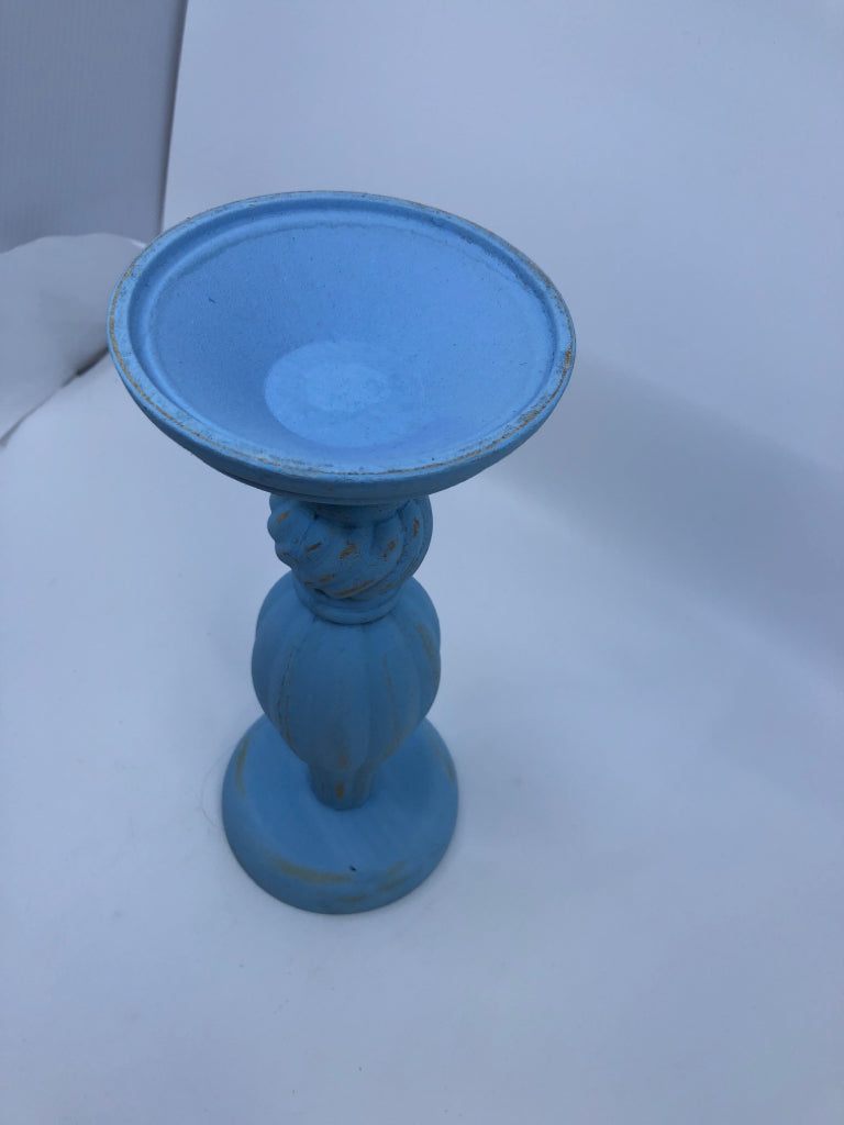 LIGHT BLUE PILLAR CANDLE HOLDER.