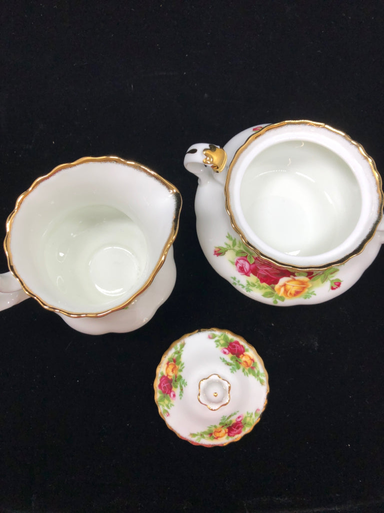 OLD COUNTRY ROSES SUGAR+CREAMER SET.