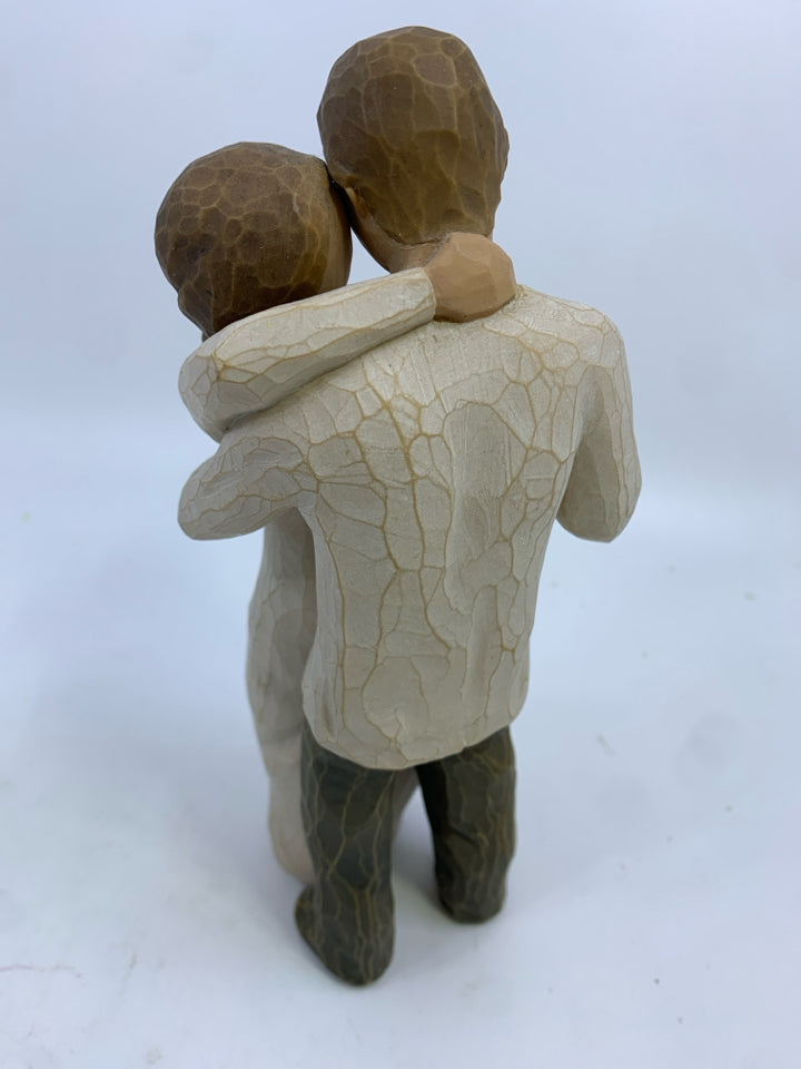 COUPLE SLOW DANCING WILLOW TREE- PROMISE.