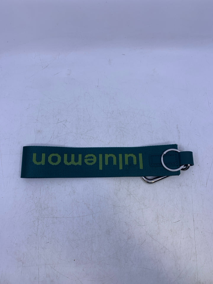 Lululemon 'Never Lost' Keychain