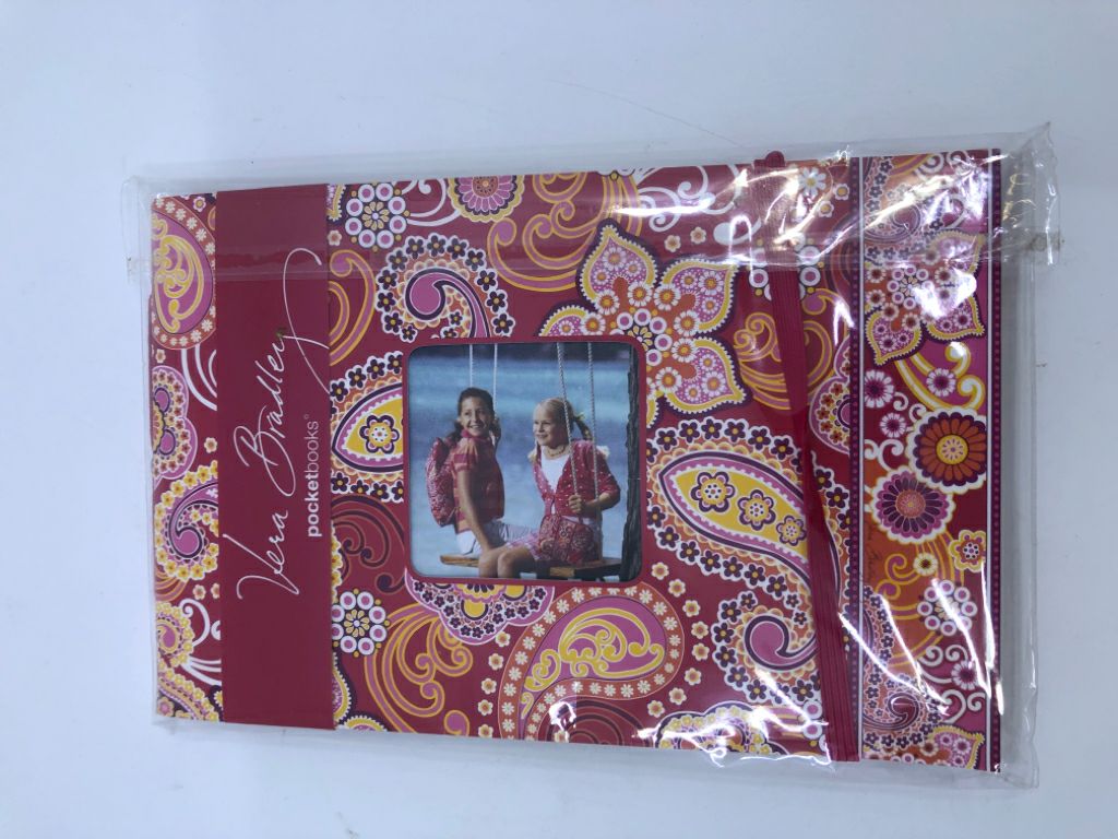 NEW VERA BRADLEY POCKET BOOK ALBUM.