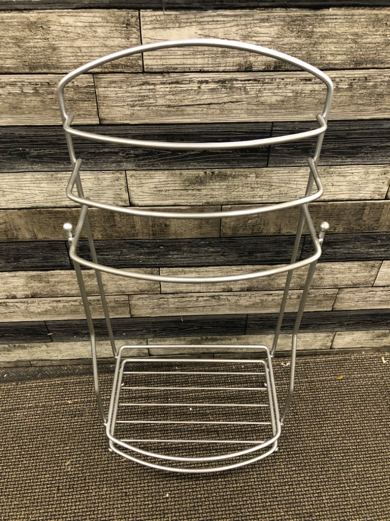 FREE-STANDING METAL TOWEL HOLDER.