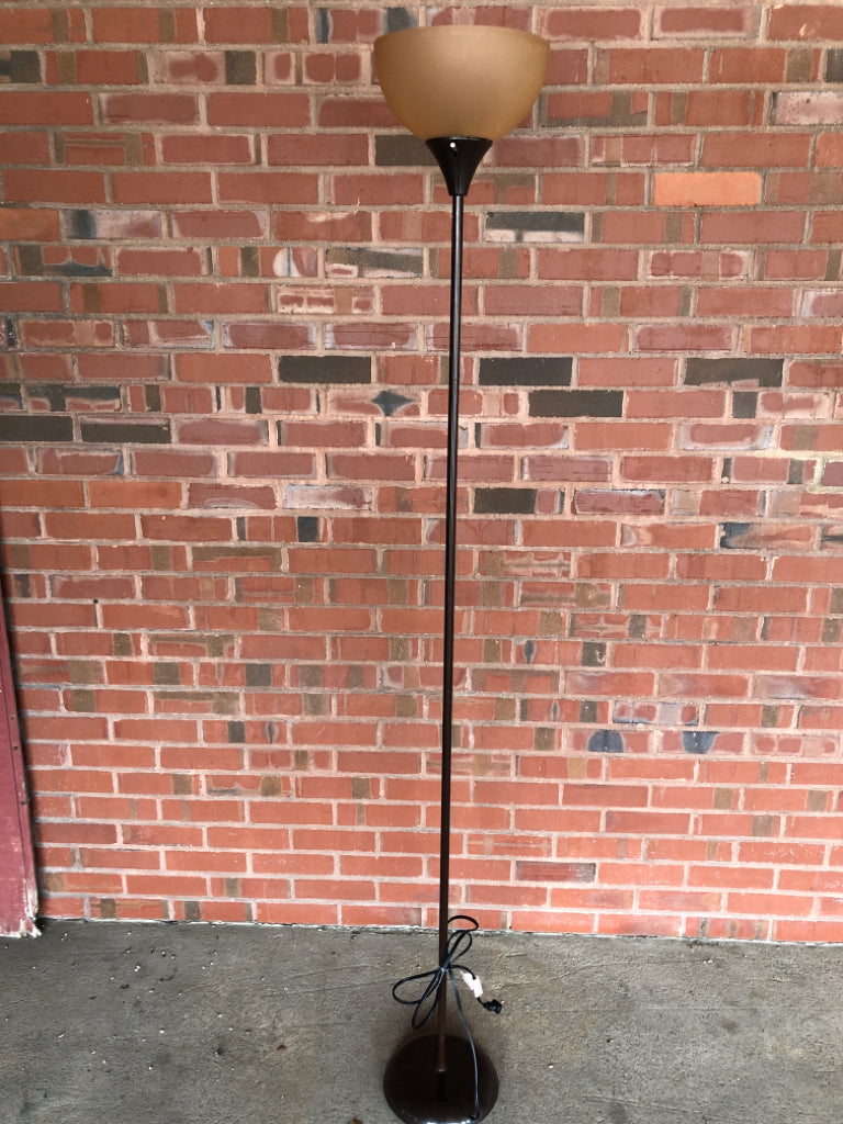 BROWN BASE FLOOR LAMP W/ EMBER SHADE.