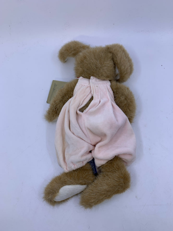 LIGHT BROWN BUNNY W/ PALE PINK JUMPSUIT BOYDS BEAR.