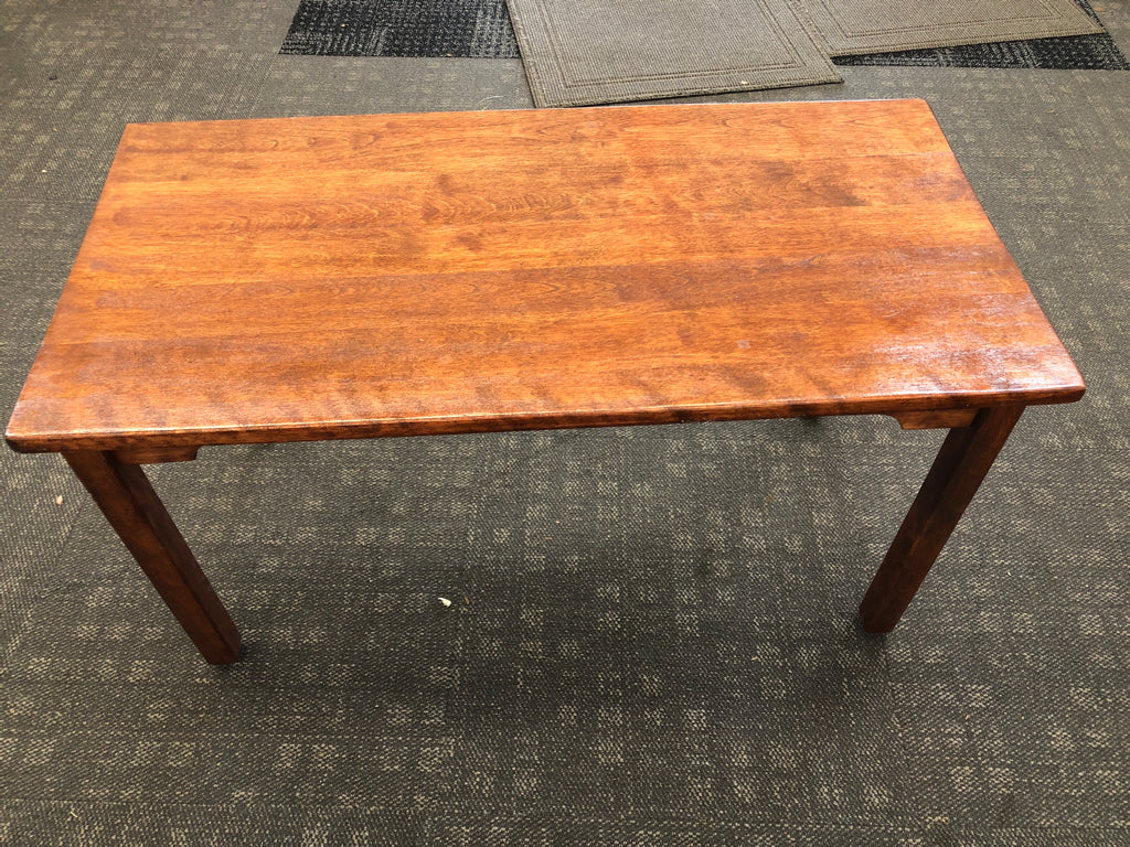 WOOD COFFEE TABLE.
