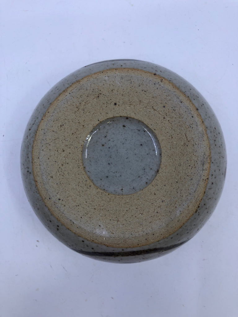 3 GREY POTTERY W FLORAL NESTING BOWLS.