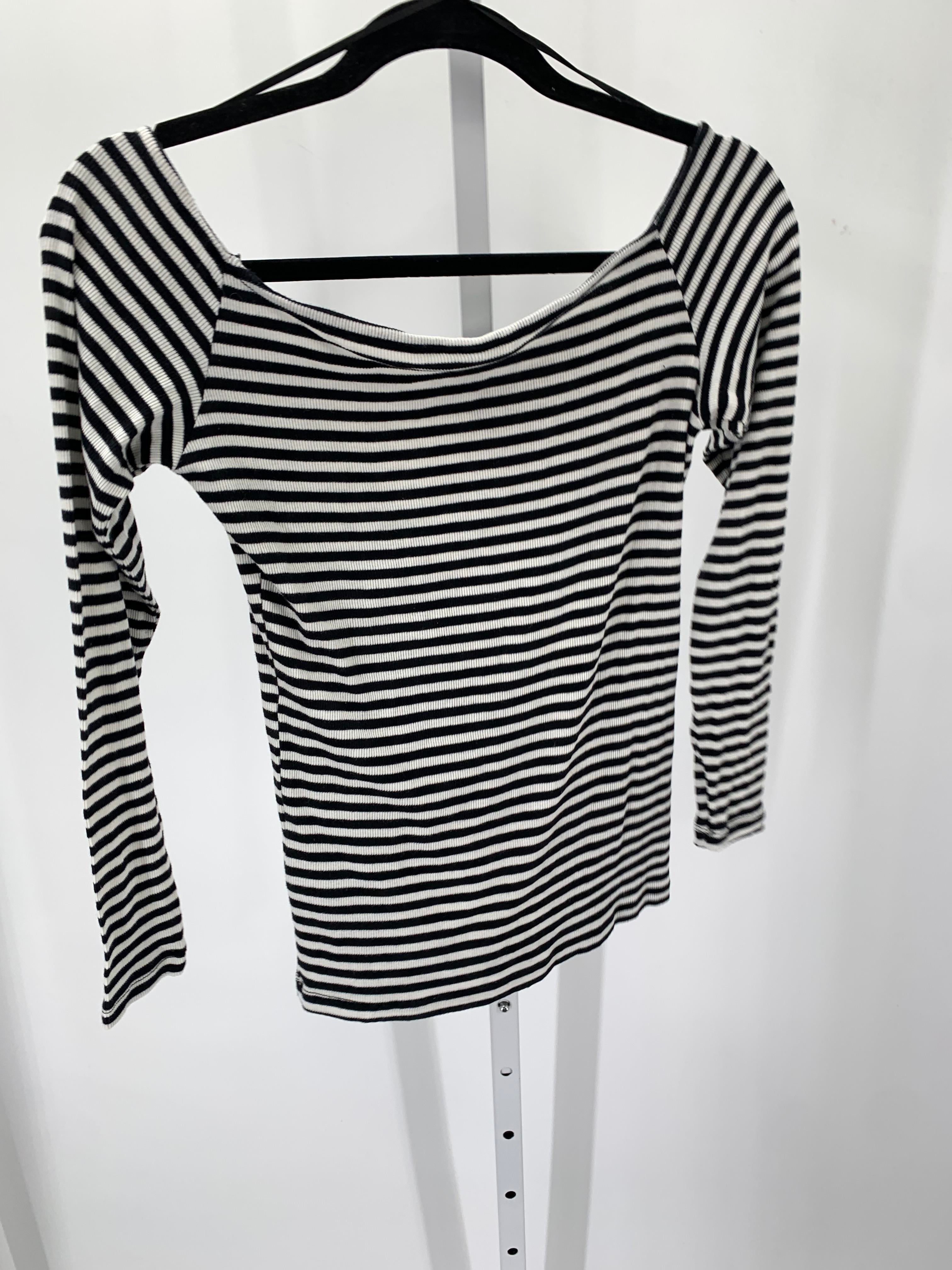 H&M Size Medium Misses Long Sleeve Shirt