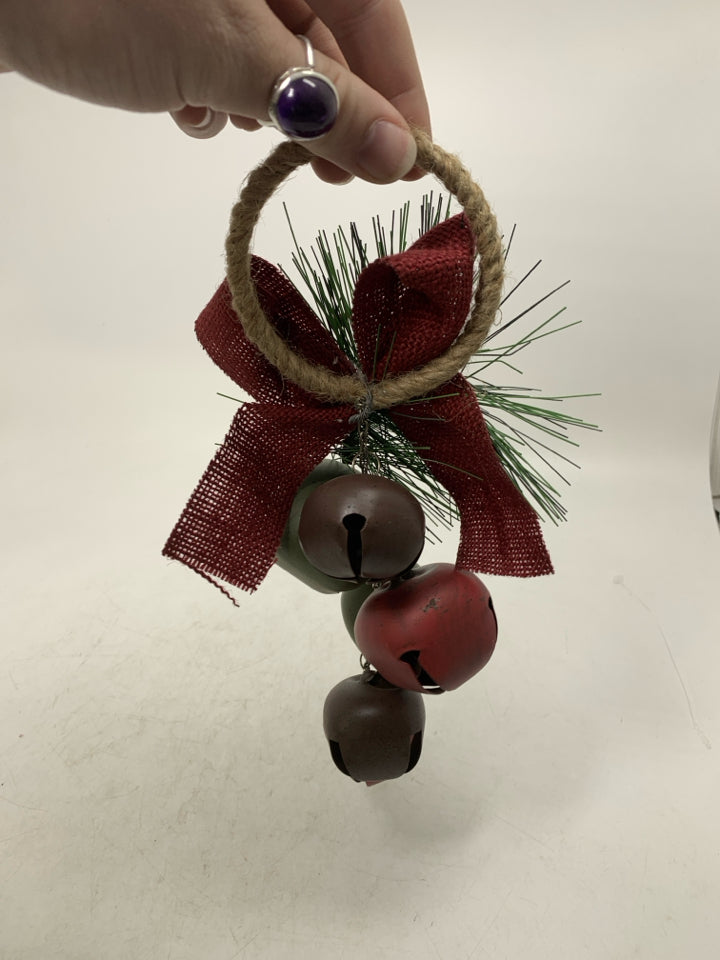 HOLIDAY BELLS DOOR KNOB HANGER.