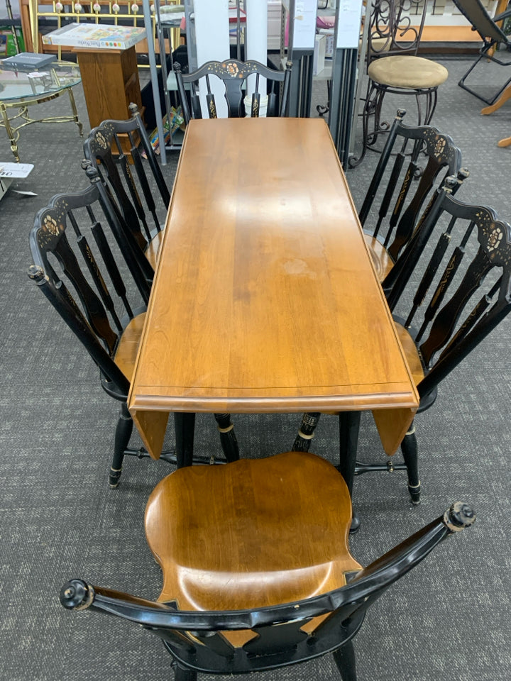 VTG MAPLE/BLACK DROP LEAF DINING TABLE W/ 6 CHAIRS.