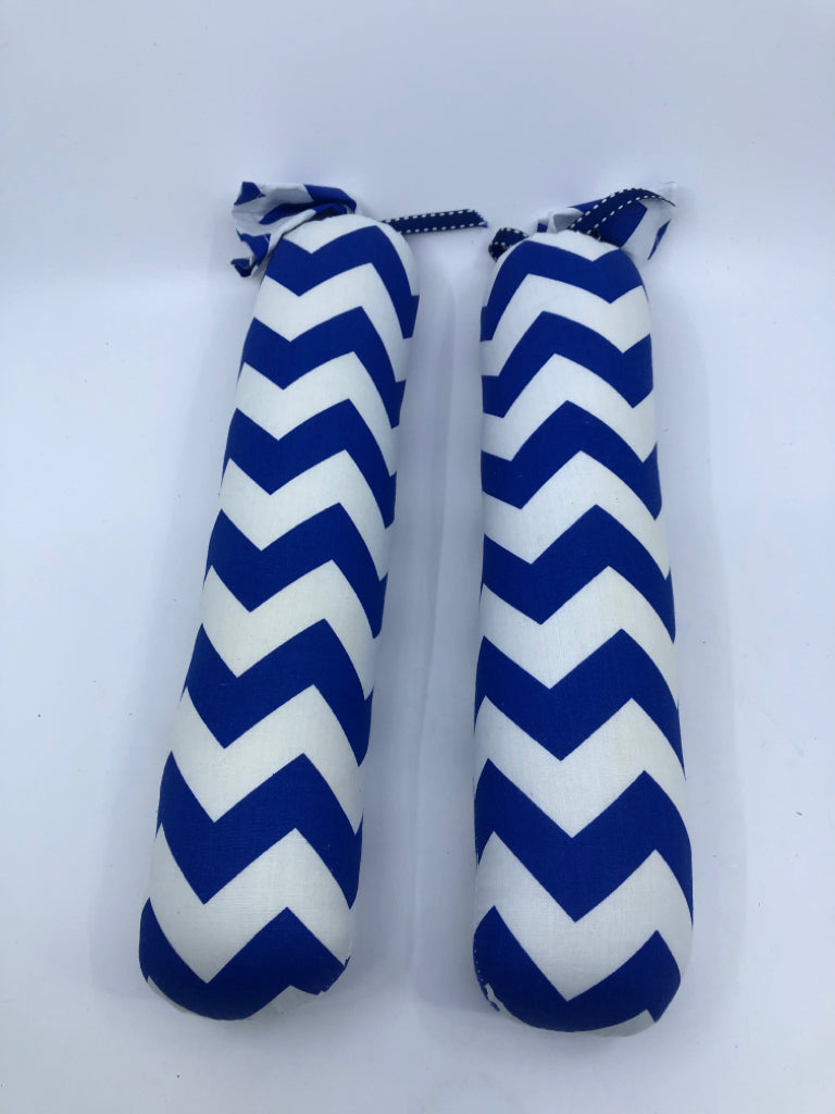 2 BLUE ZIG ZAG BOOT INSERT.