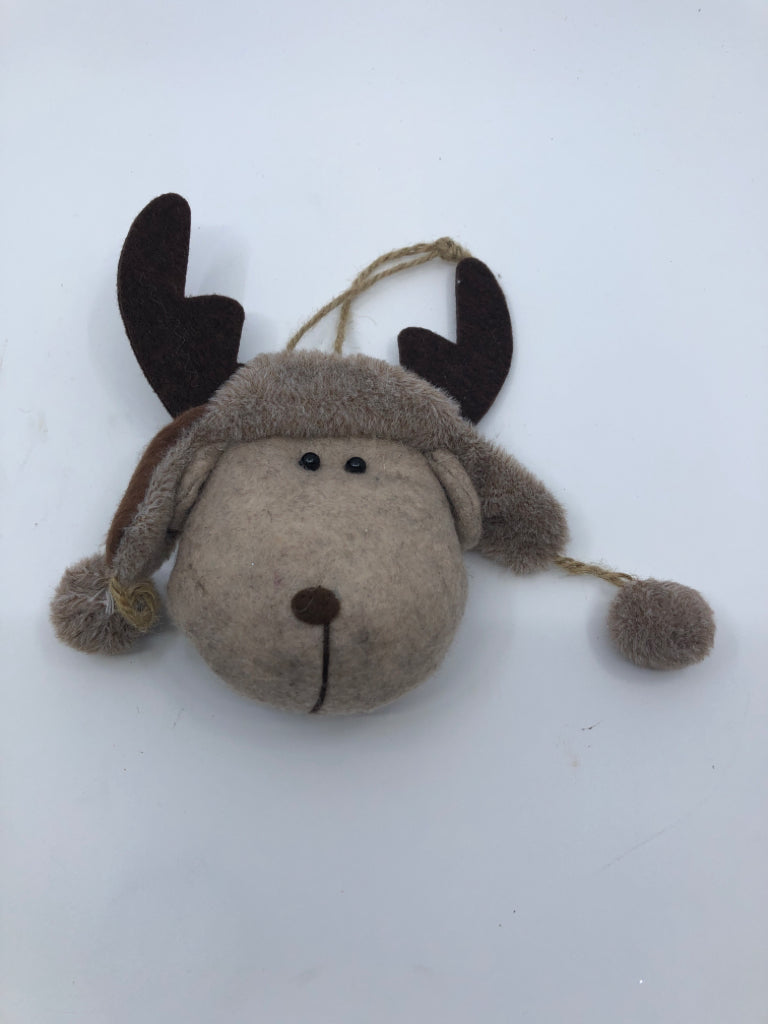 REINDEER ORNAMENT.