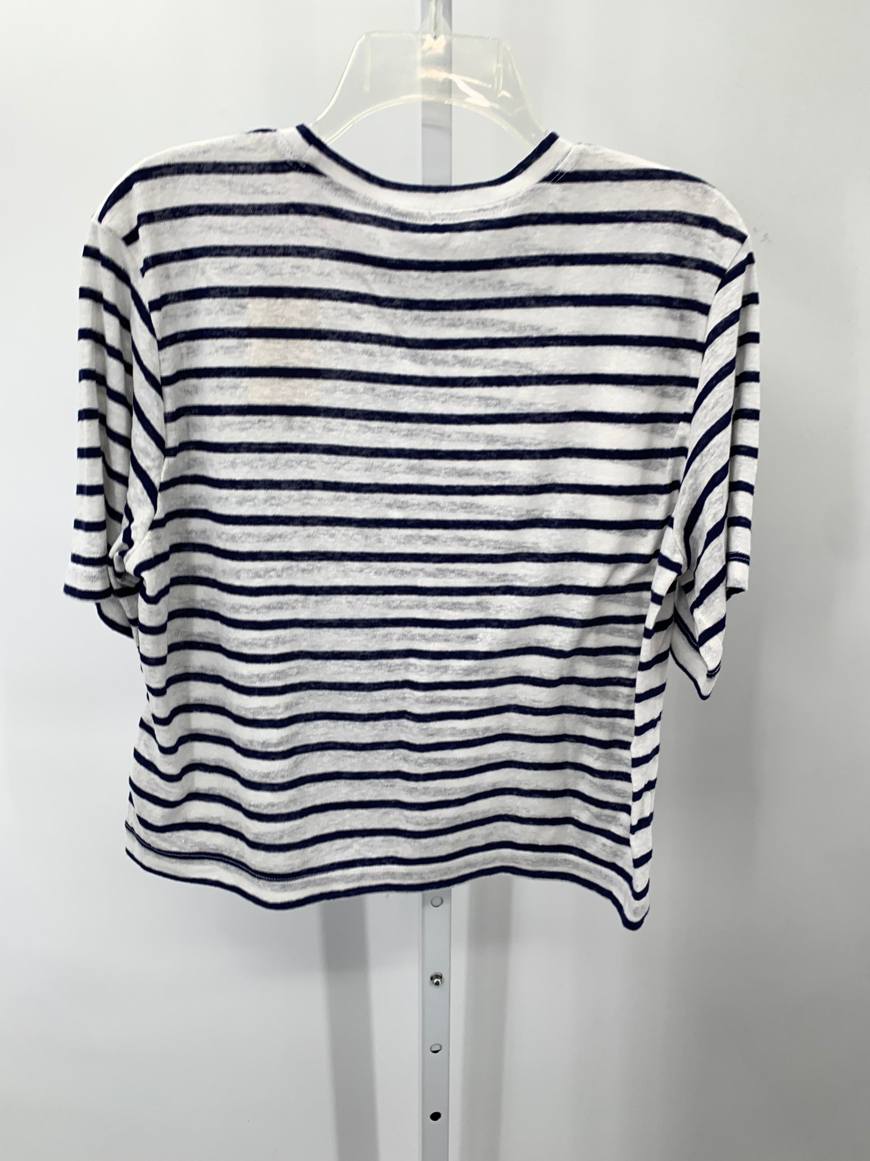 Universal Thread Size Medium Misses Short Sleeve Shirt