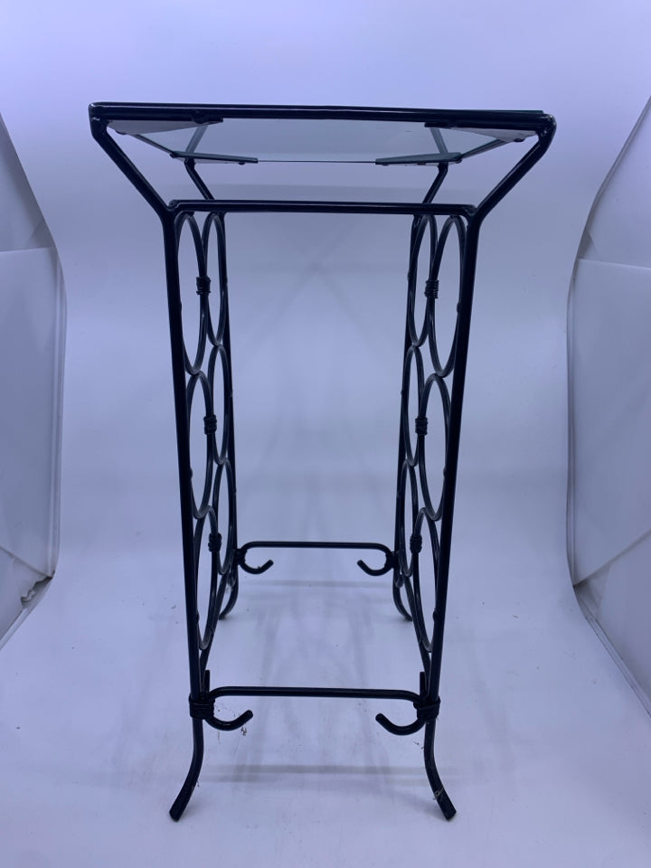 SMALL WINE RACK W GLASS TOP.
