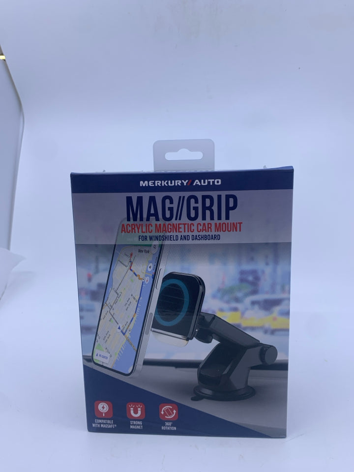 NIB MAG/GRIP CAR MOUNT.