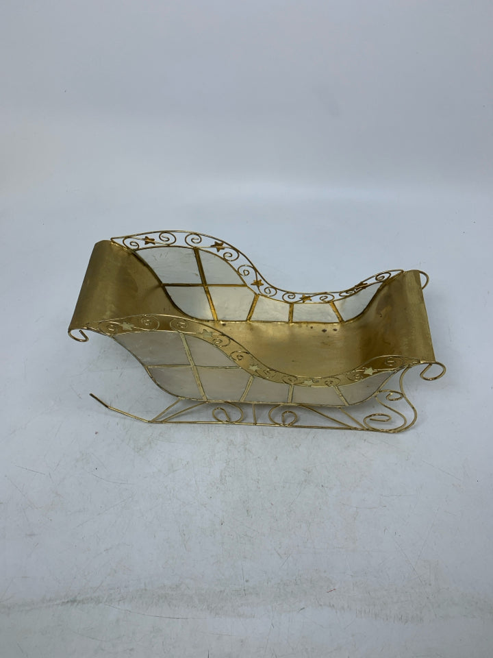 LIGHTWEIGHT METAL GOLD SLAY DECOR W/ STARS.