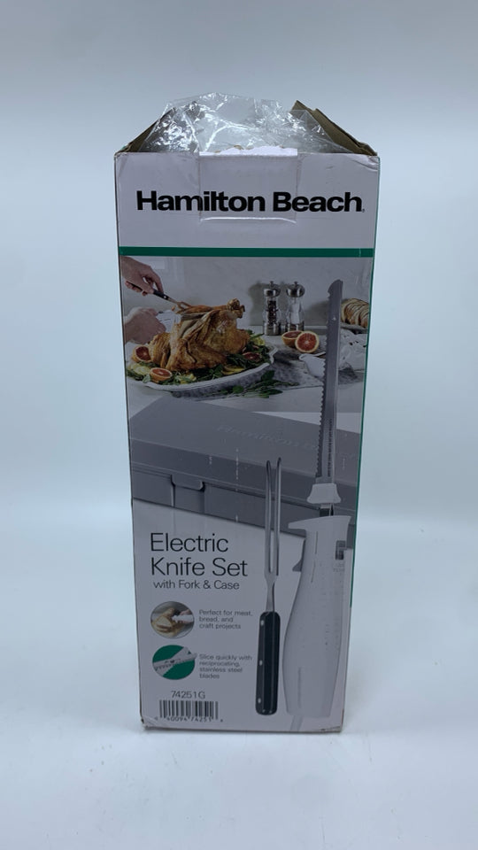 NIB HAMILTON BEACH ELECTRIC KNIFE SET W/FORK&CASE.