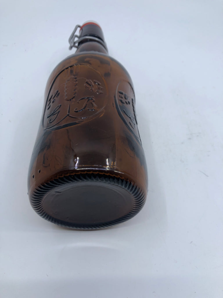 VTG BROWN EMPTY BOTTLE W CLASP.