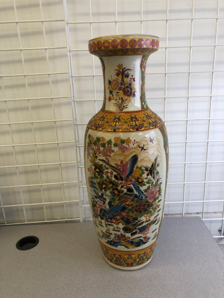 TALL PARROTS AND FLOWERS EMBOSSED FLOOR VASE.