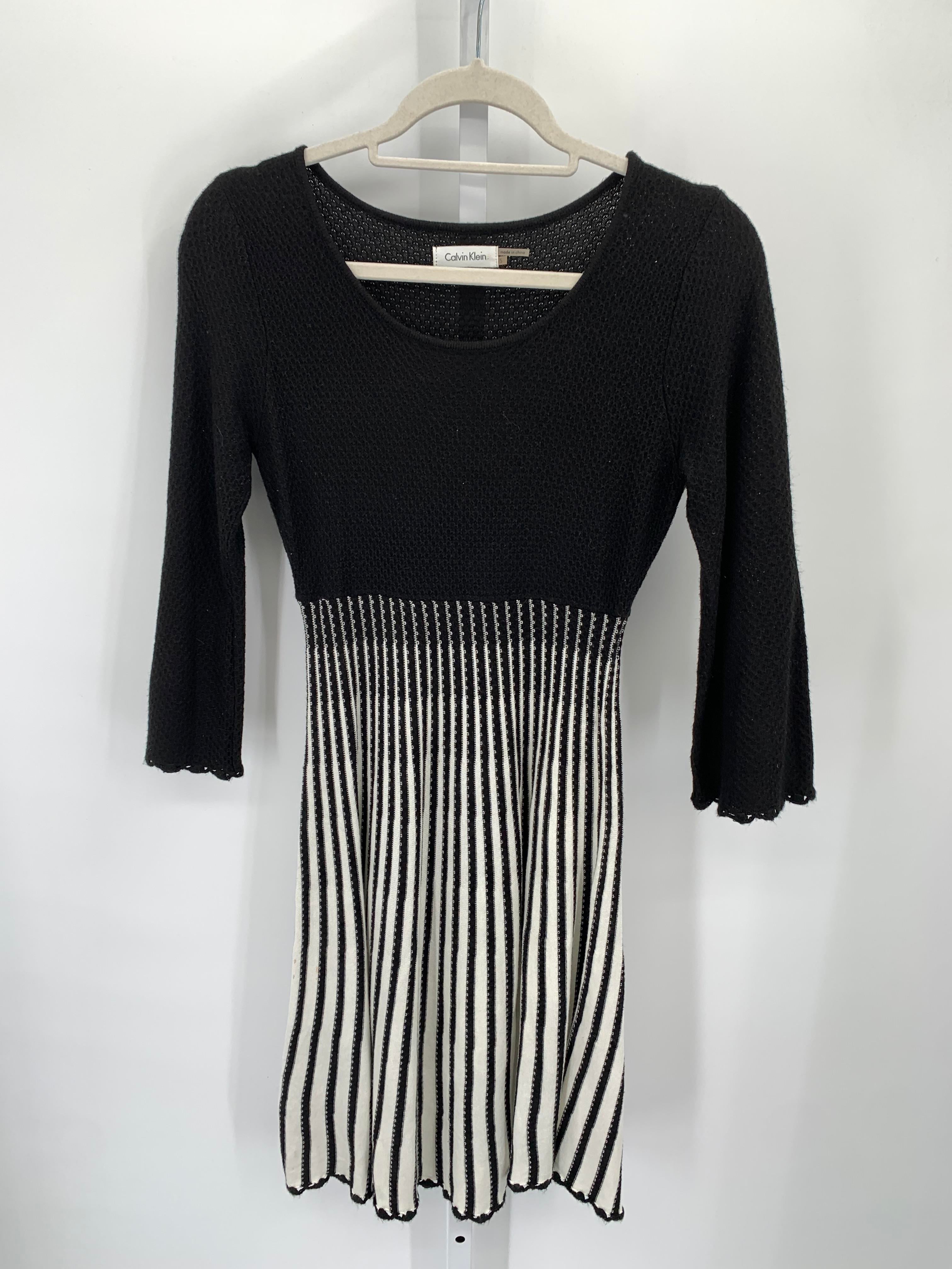 Calvin Klein Size Small Misses Long Sleeve Dress