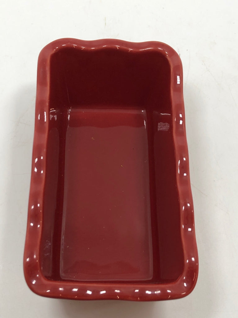 2 RED CERAMIC RUFFLED EDGE MINI LOAF PANS.