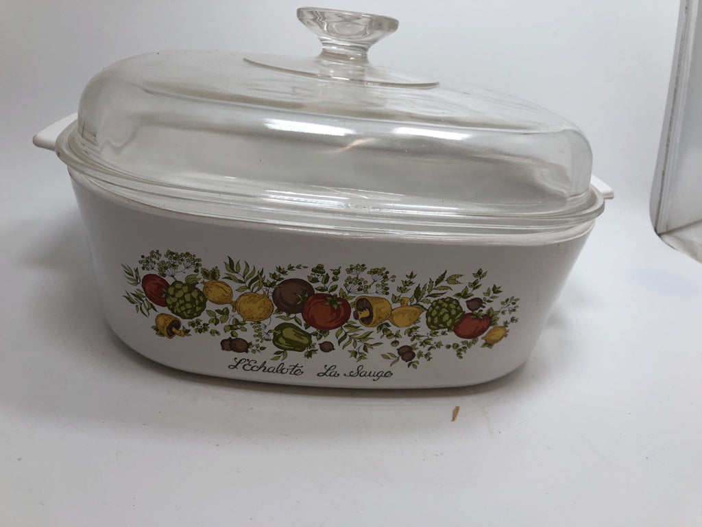 LRG VTG CASSEROLE DISH W/LID.