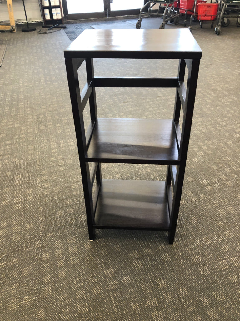 DK WOOD 2 SHELF SMALL END TABLE.