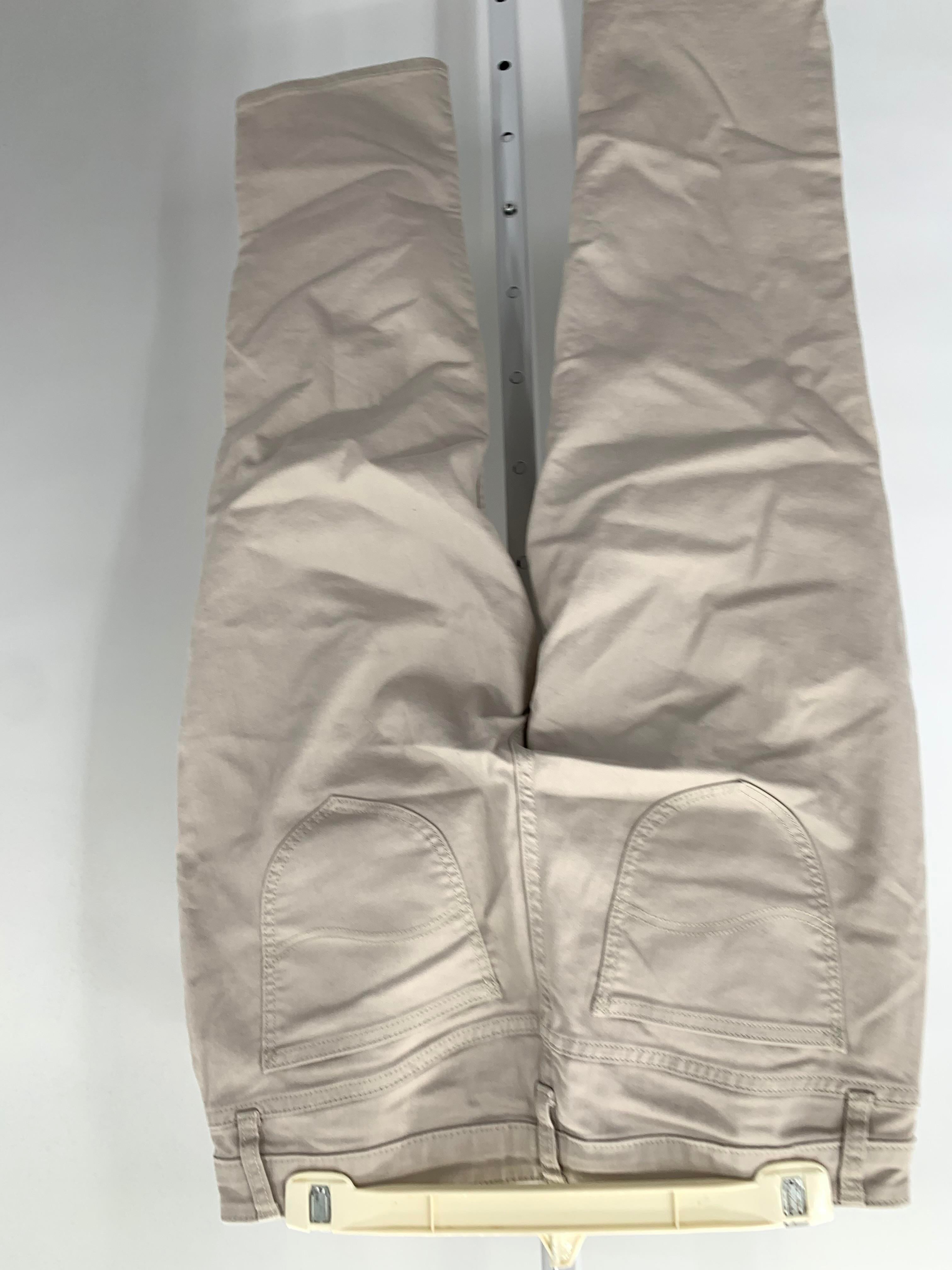 Lee Size 12 Misses Capri Pants