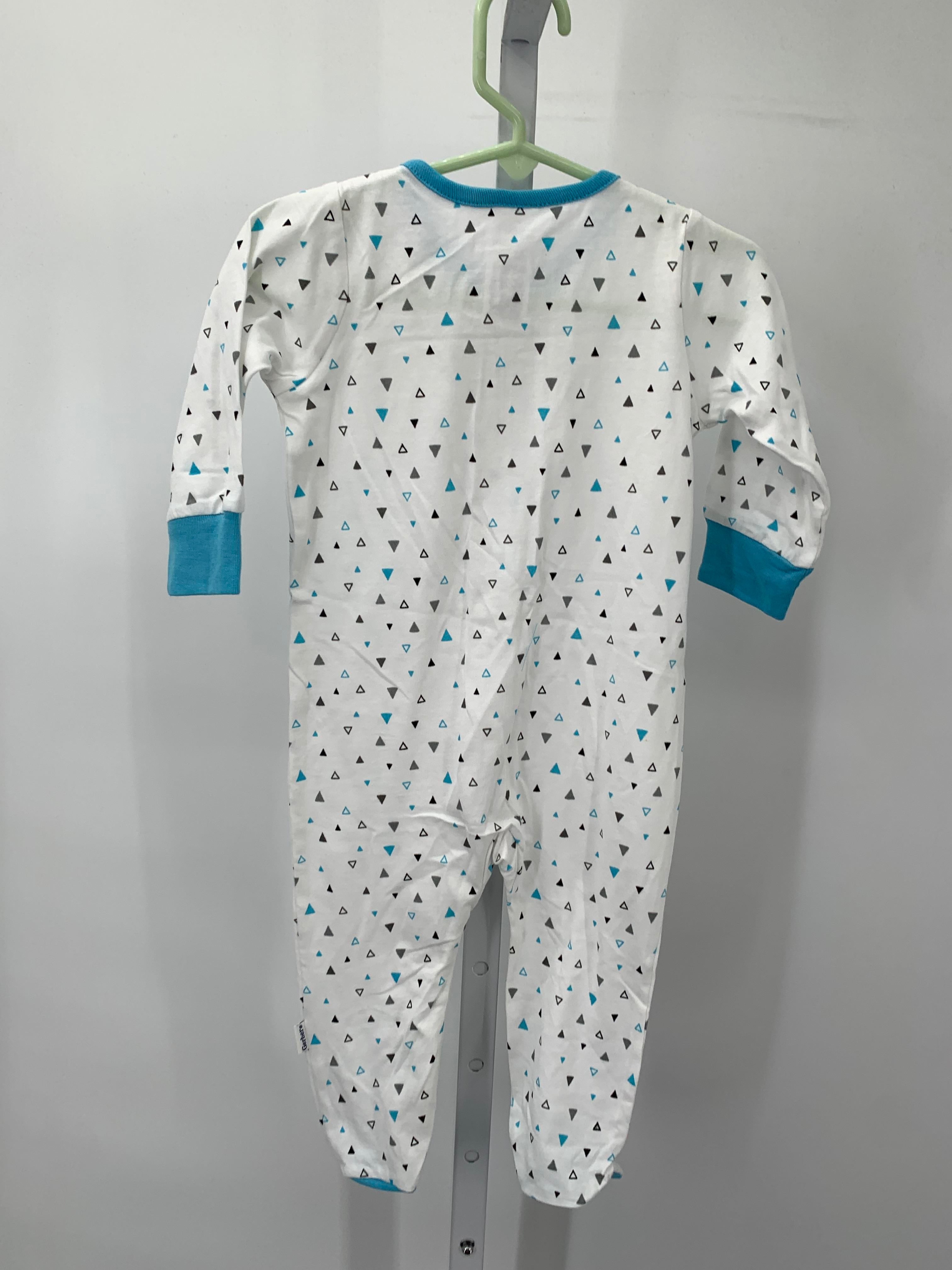 BLUE GREY TRIANGLES