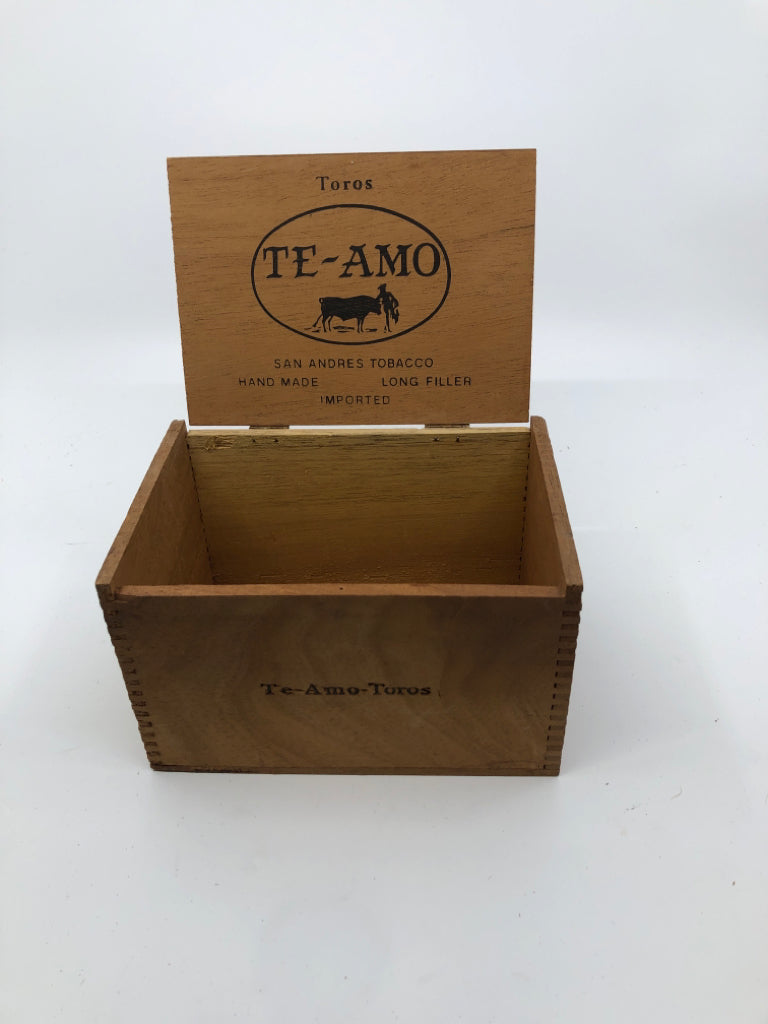 VTG TOBACCO CIGAR HOLDER WOOD BOX.