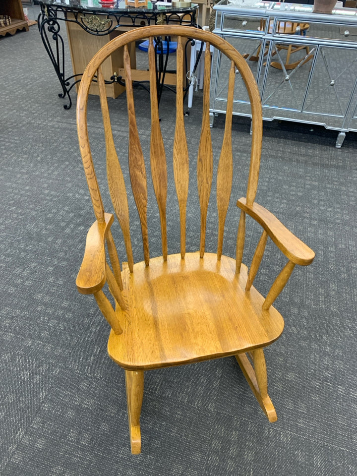 WOOD HIGH BACK ROCKING CHAIR.