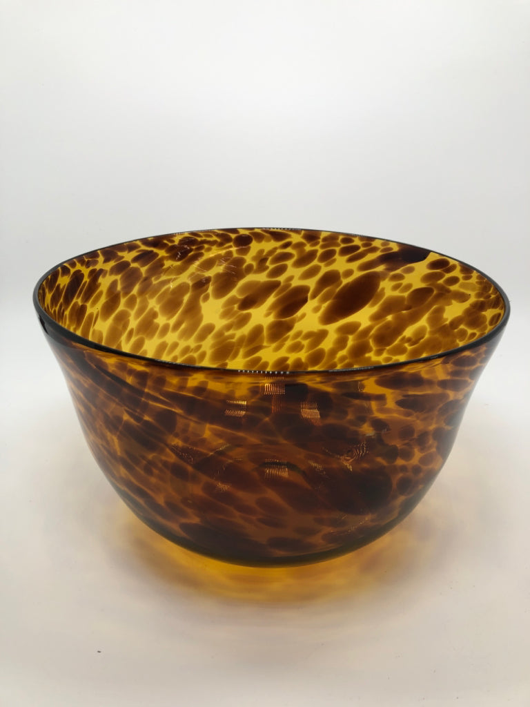 BLACK/BROWN GLASS BOWL.