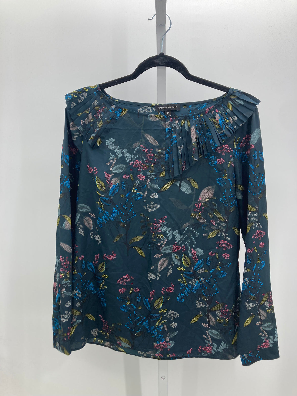 Banana Republic Size Medium Misses Long Sleeve Shirt