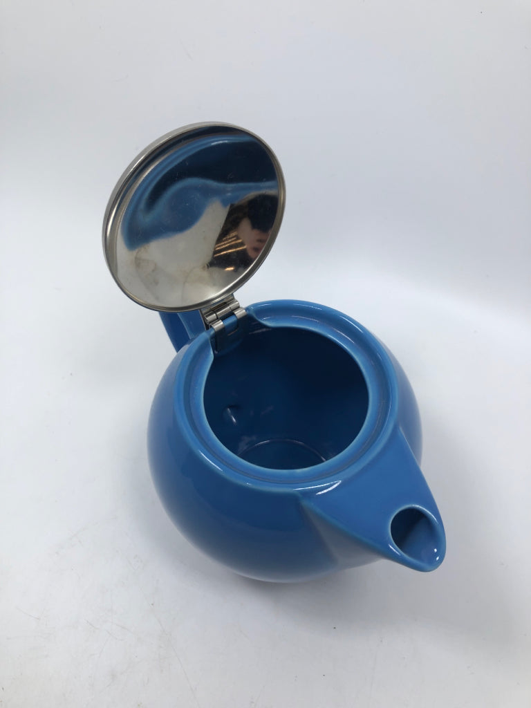 BLUE CERAMIC TEAPOT W/STAINLESS STEEL FLIP LID.