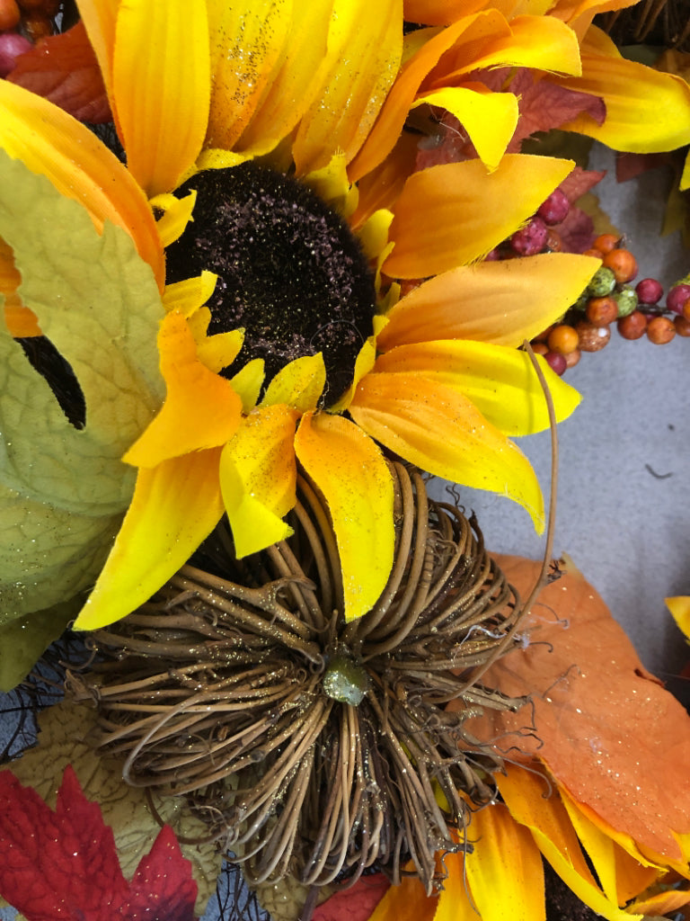 GLITTERY FALL LEAVES AND PUMPKINS WREATH.