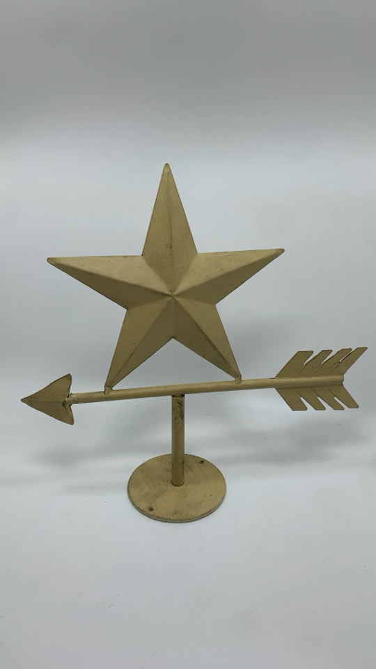 TAN METAL STAR WEATHERVANE DECOR.