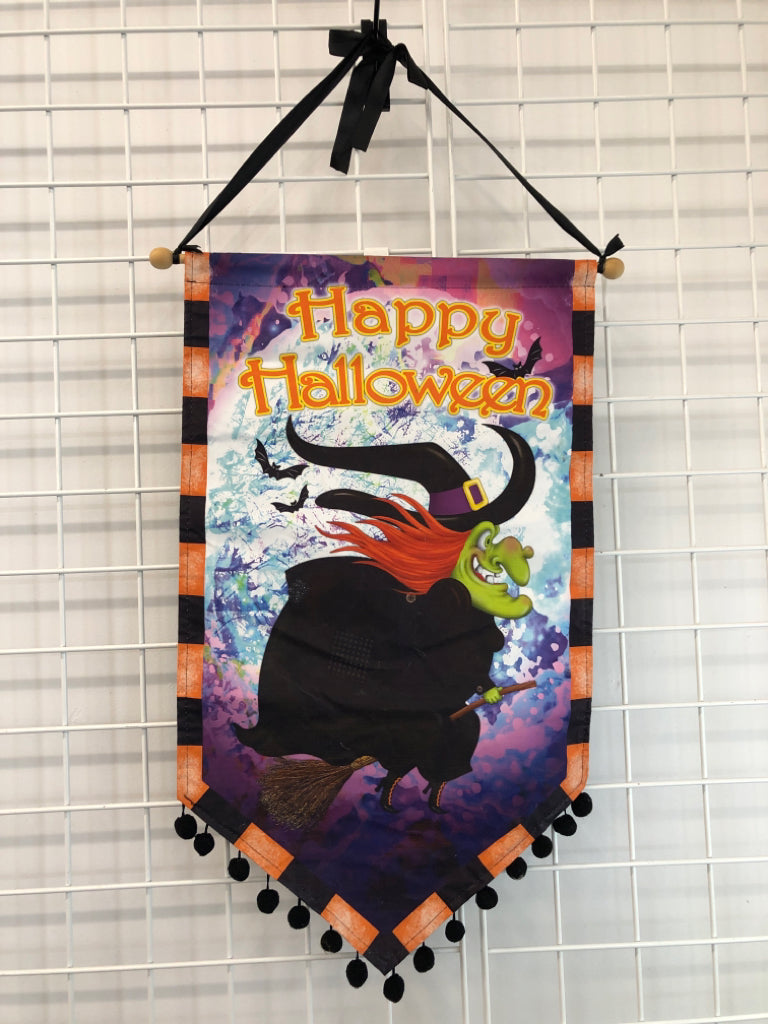 HAPPY HALLOWEEN WITCH FLAG W/TASSELS.