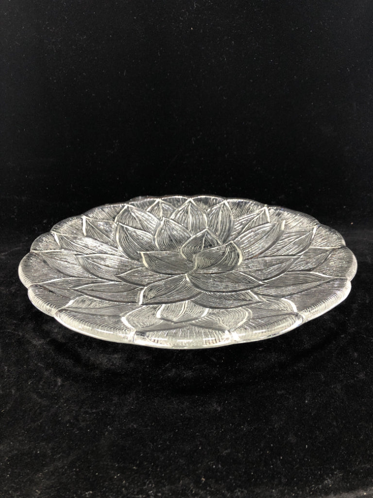 CUT GLASS SERVING PLATE W/EMBOSSED LEAF DESIGN.