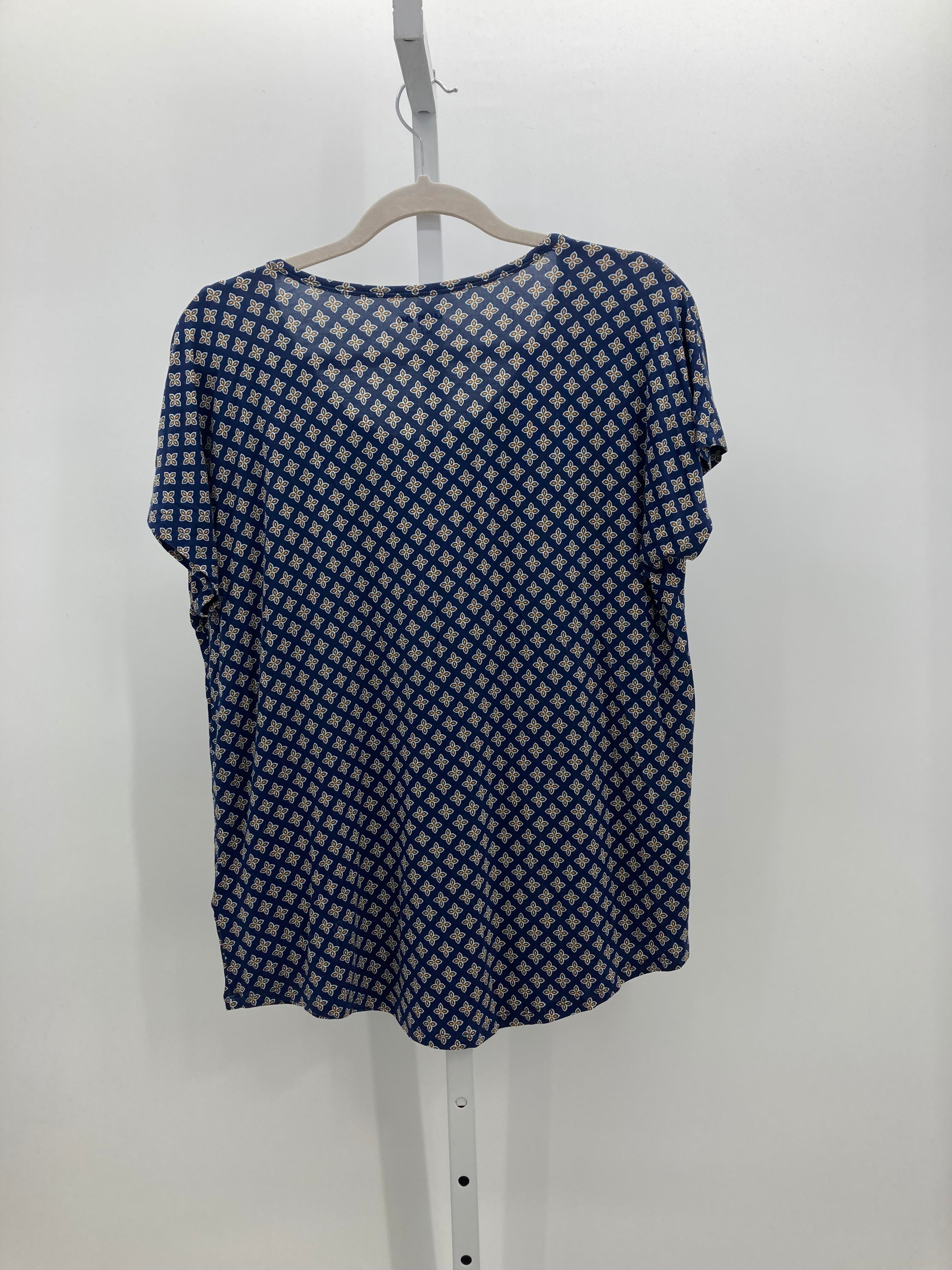 Lands End Size Medium Misses Short Sleeve Shirt