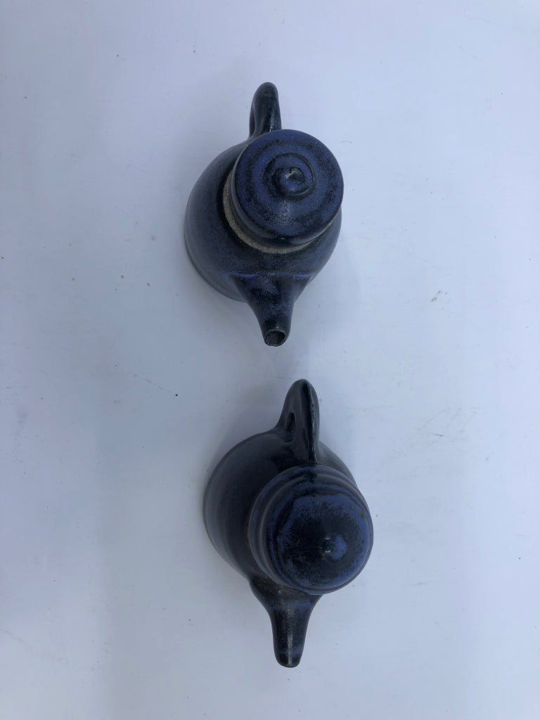 2 PC DARK BLUE/GREY OIL+VINEGAR DISPENSERs.