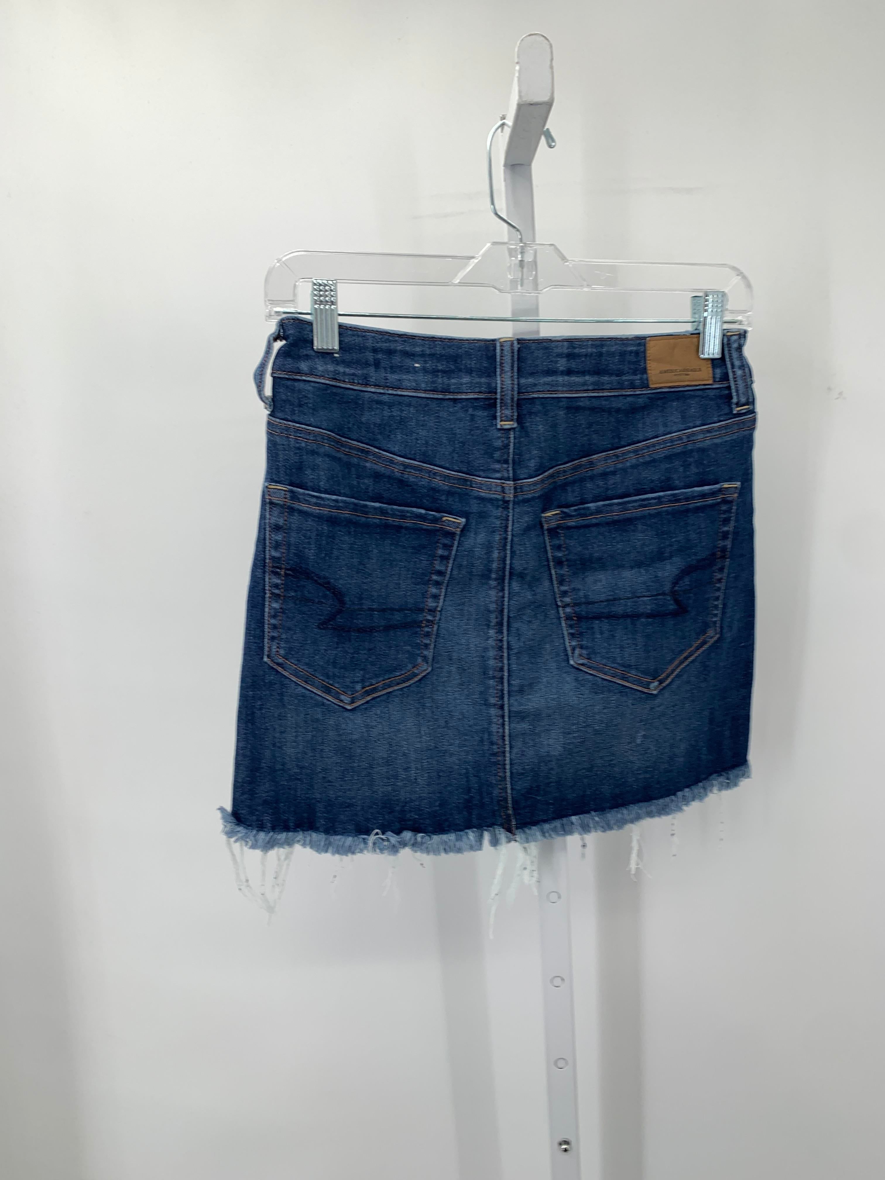 American Eagle Size 4 Juniors Shorts