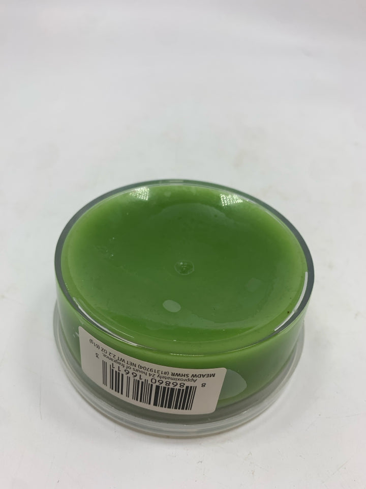 'MEADOW SHOWERS' WAX SCENTERPIECE MELT.