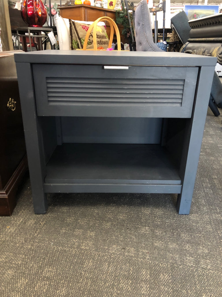 PAINTED GREY 2 TIER SIDE TABLE W/ DRAWER.