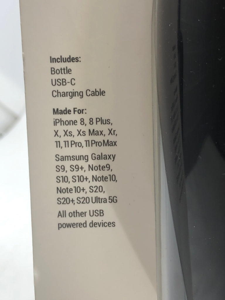 NIP TYLT WATER BOTTLE/PORTABLE POWER BANK.