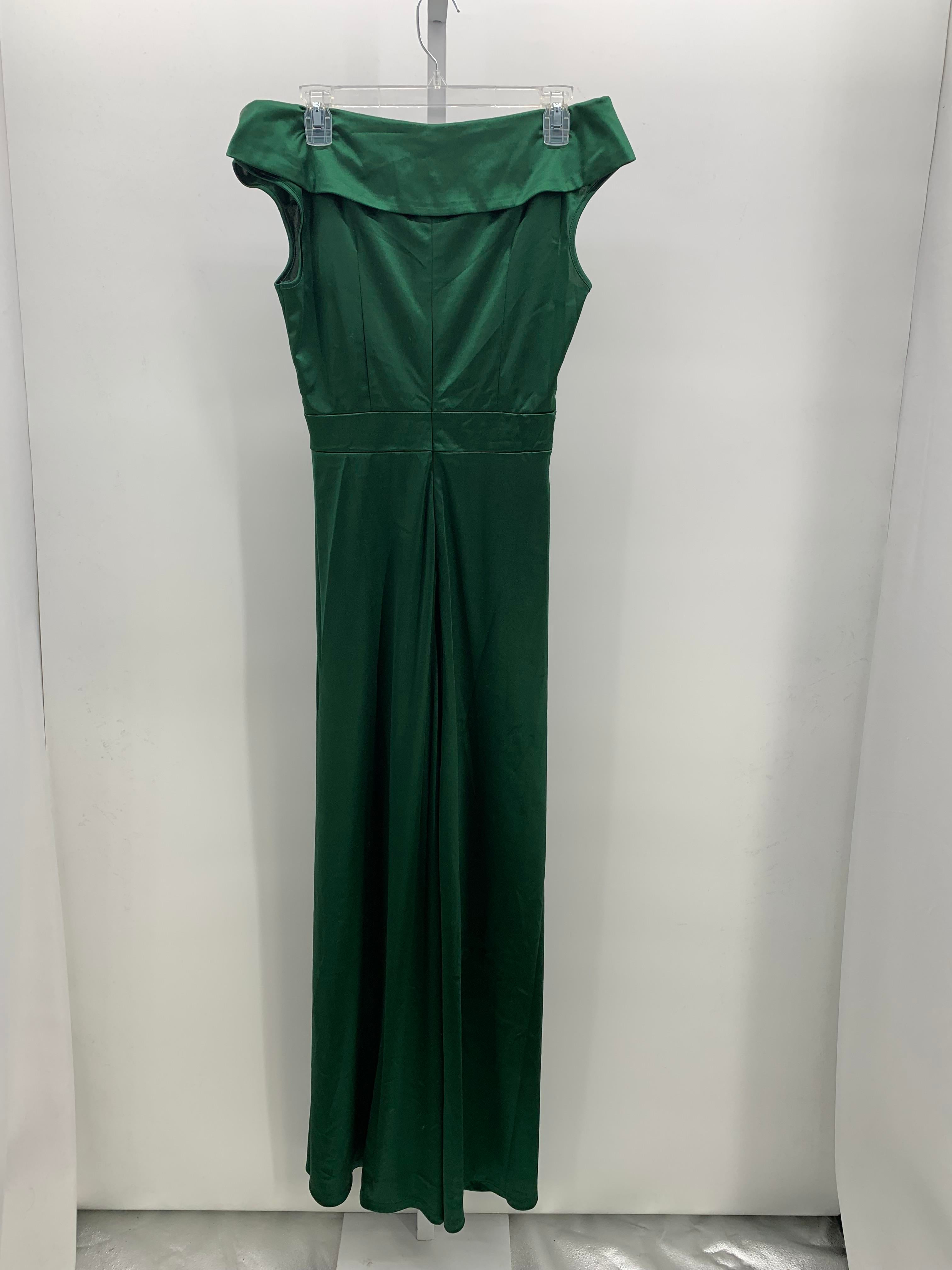 Size Large Misses Short Sleeve Dress