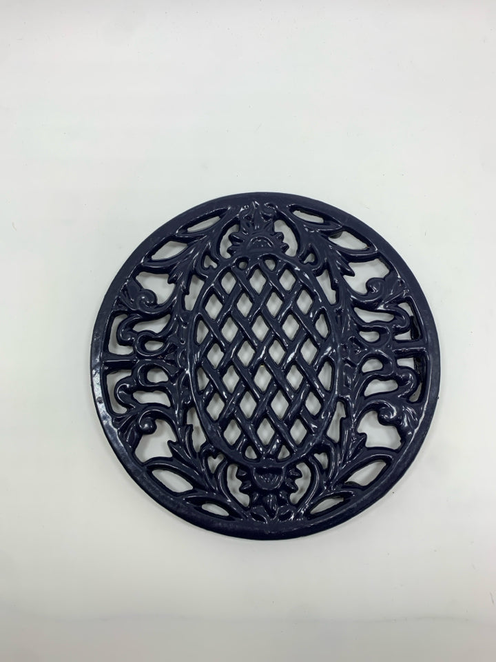 BLUE GLAZED PINEAPPLE TRIVET.