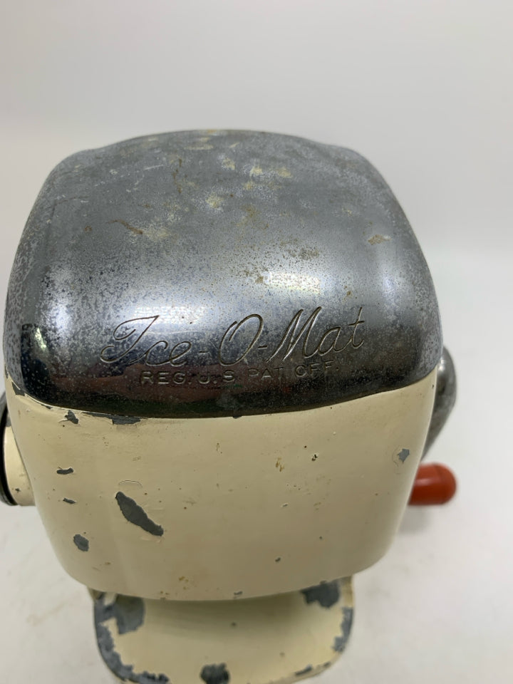 VTG ICE-O-MAT VOGUE MODEL MANUAL ICE CRUSHER.