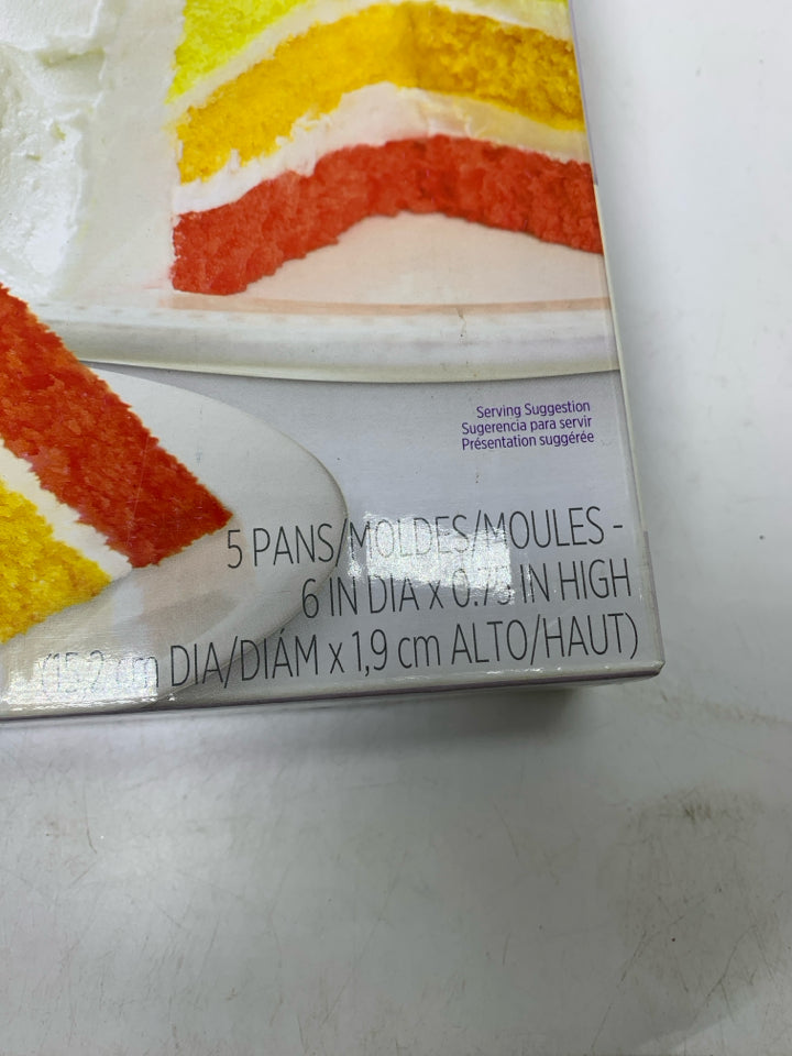 NIB CAKE PAN SET EASY LAYERS.