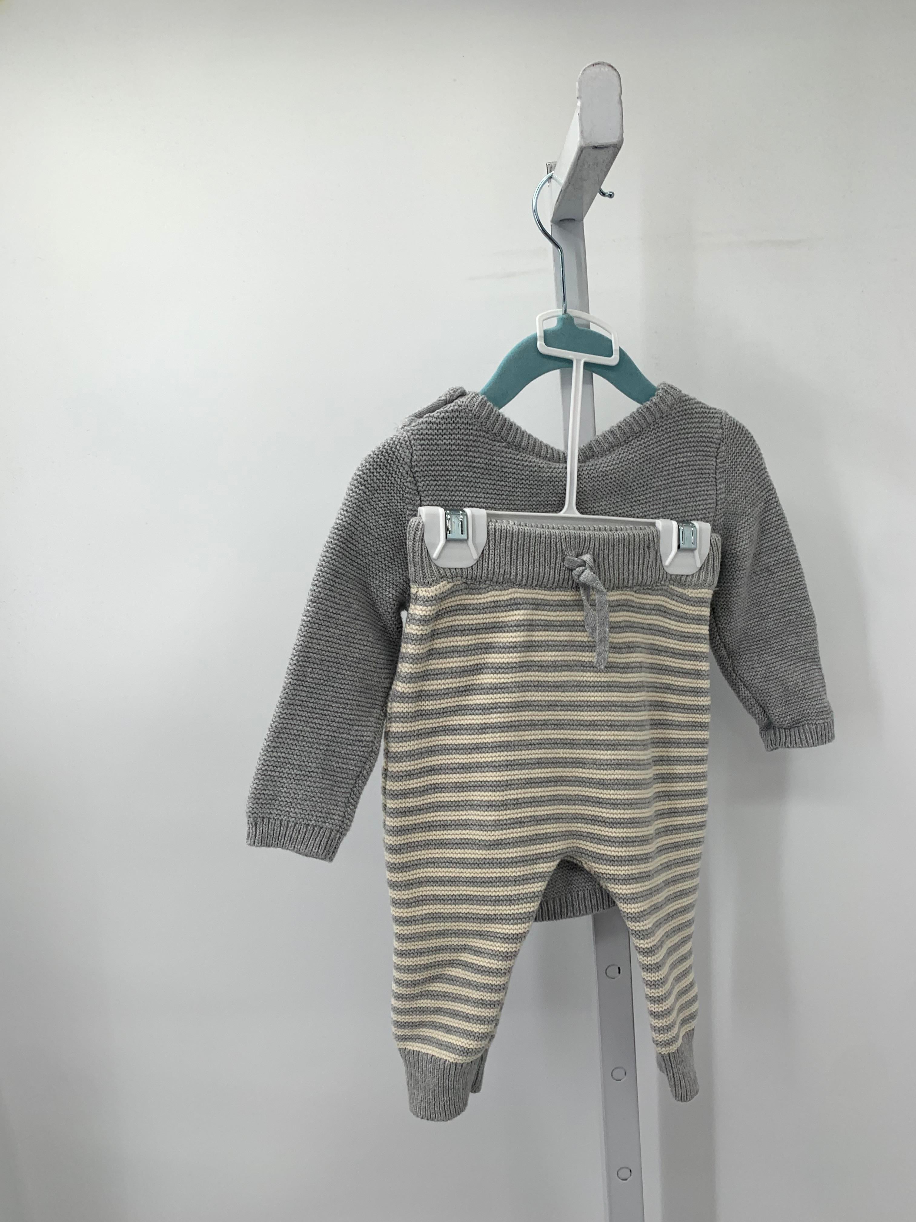 BEAR SWEATER STRIPE PANTS AND HAT
