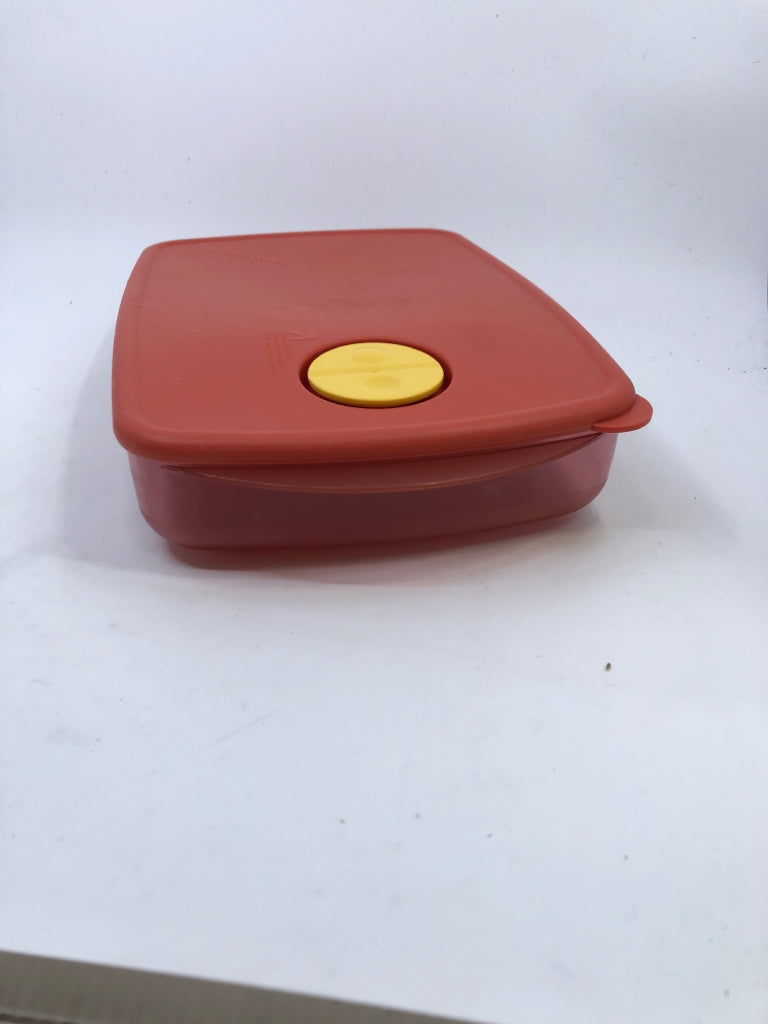 RED RECTANGLE TUPPERWARE CONTAINER.