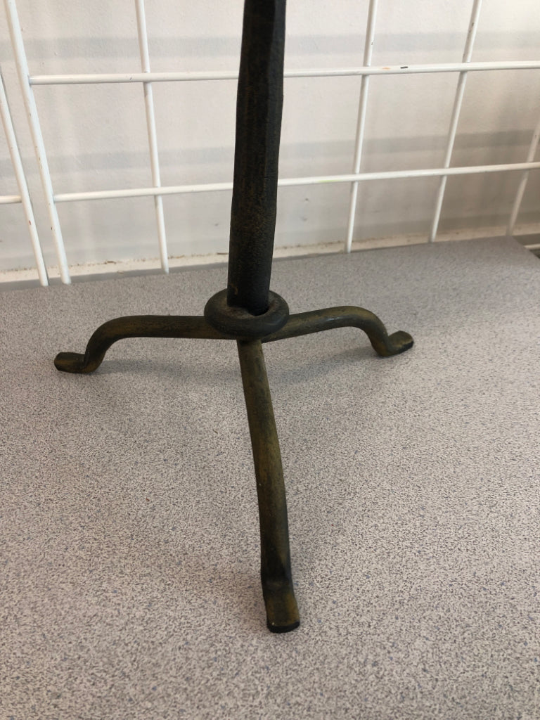RUSTIC METAL  PILLAR CANDLE HOLDER.